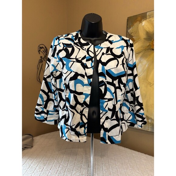 Dressbarn Jackets & Blazers - Dress Barn Blazer. Blue Black & White Design Shoulder Pads. Open Front. Lined. M